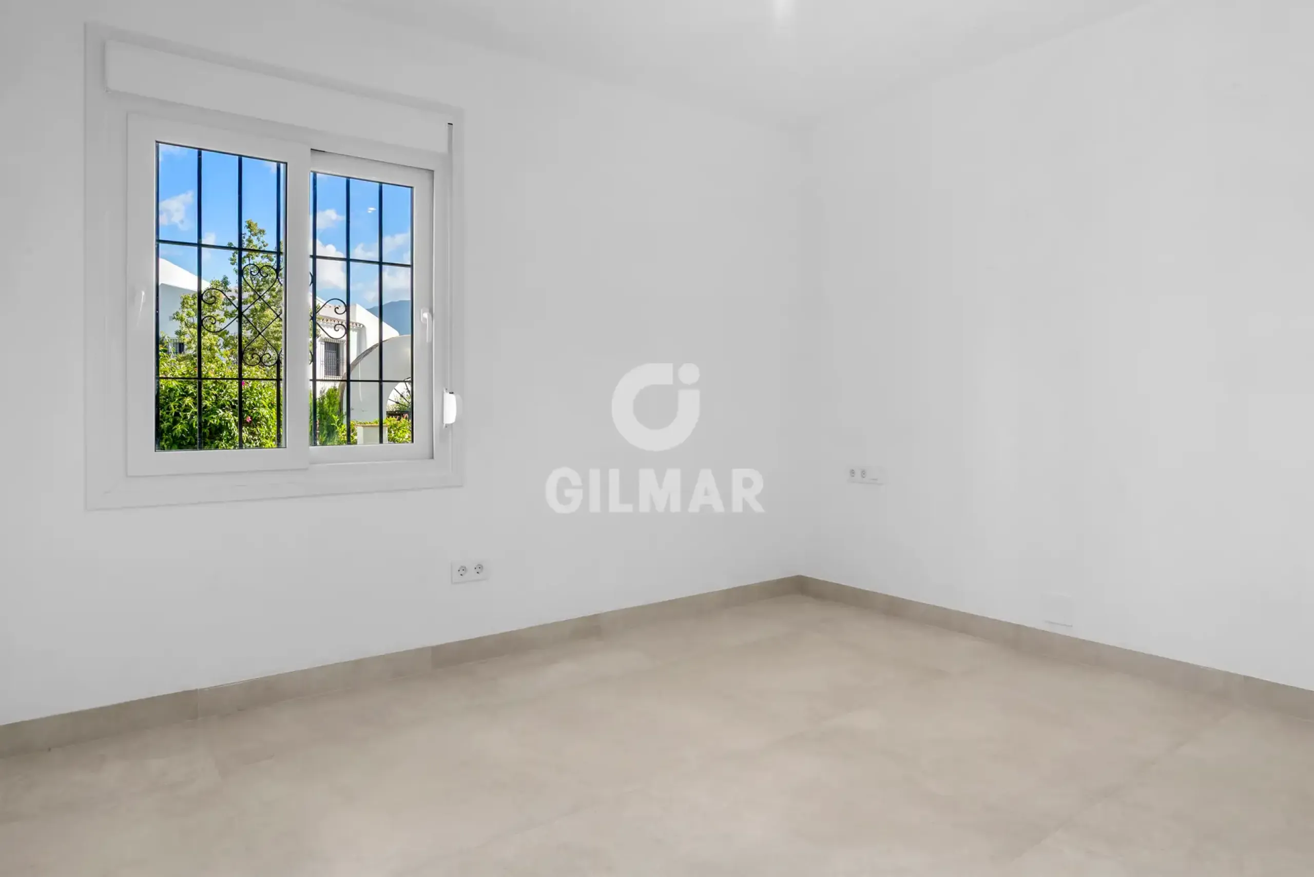 Apartment in Nueva Andalucía - Málaga