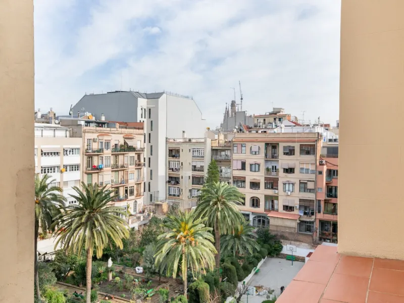 Exclusivo piso reformado en la calle peatonal Consell de Cent, Eixample, Barcelona