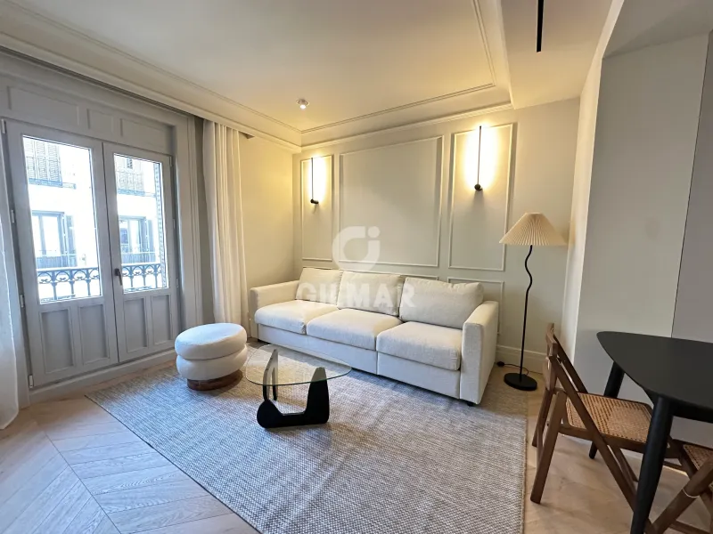 Apartment in Cortes - Madrid