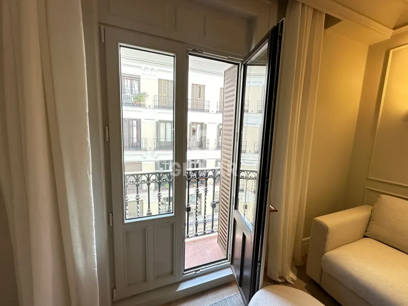 Apartment in Cortes - Madrid