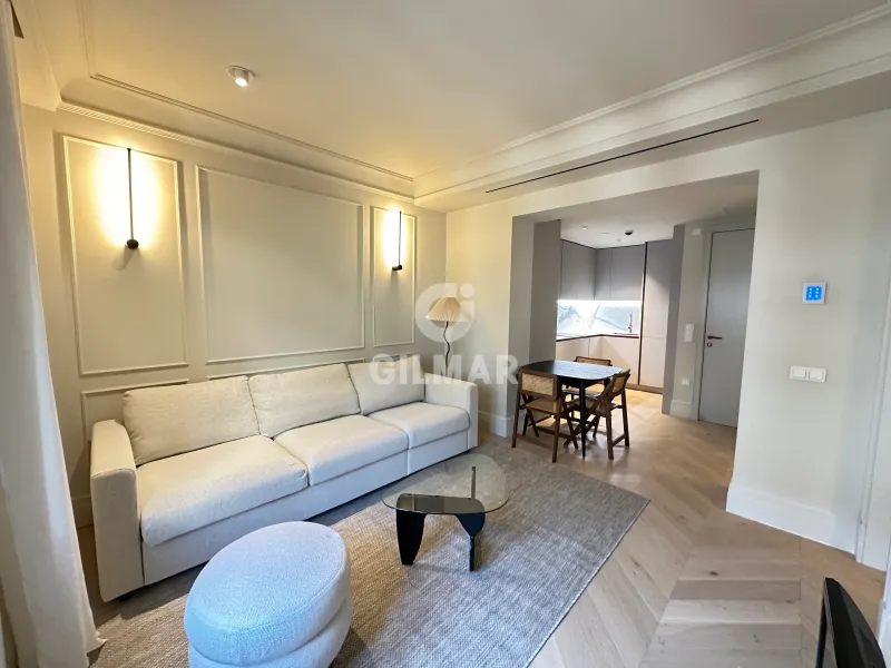 Apartment in Cortes - Madrid