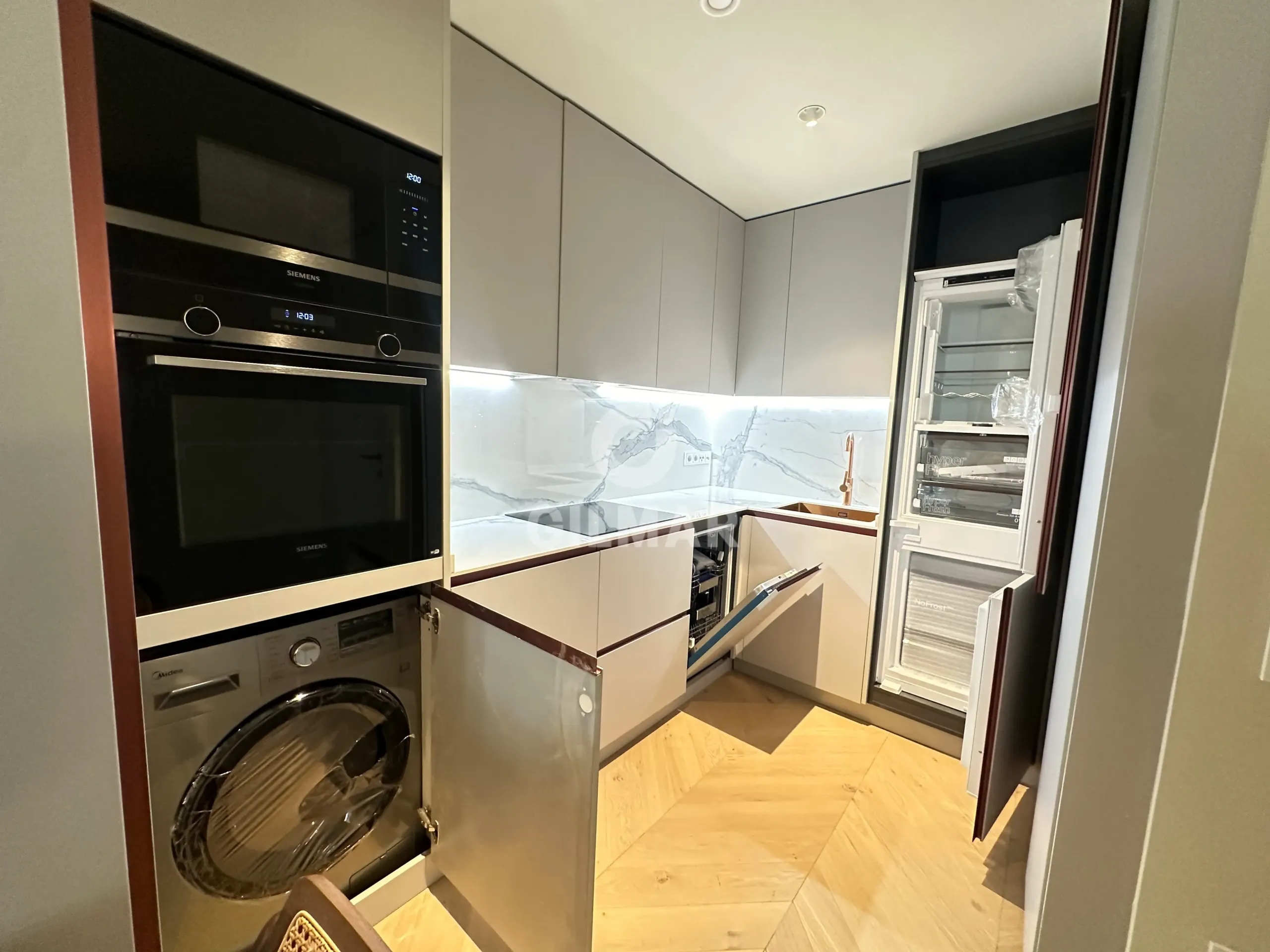 Apartment in Cortes - Madrid