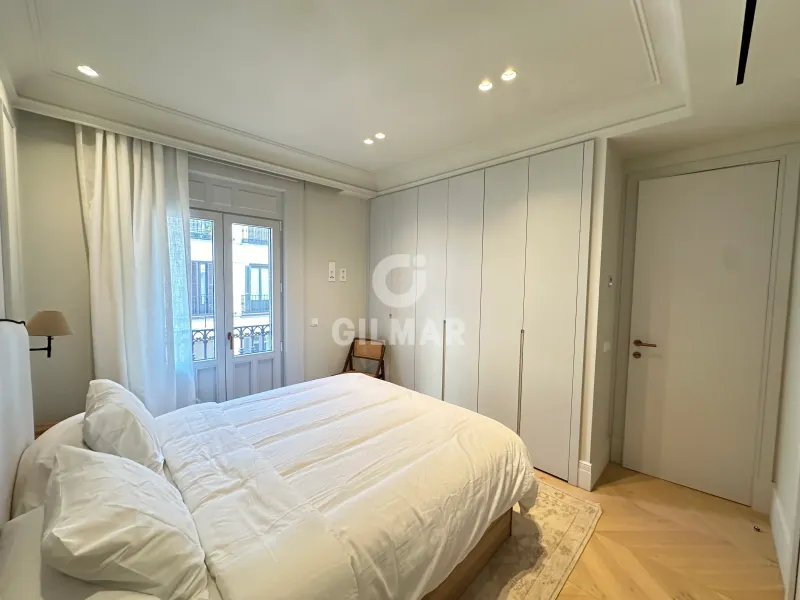 Apartment in Cortes - Madrid