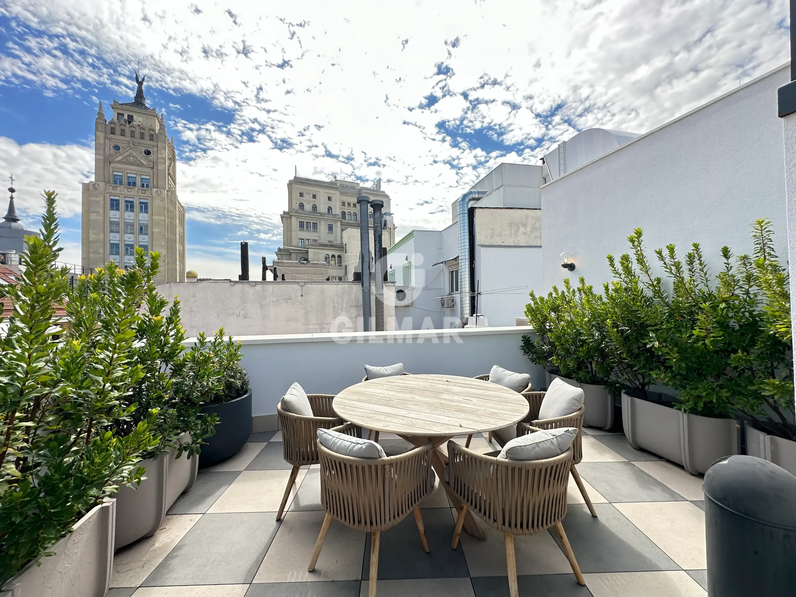 Apartment in Cortes - Madrid