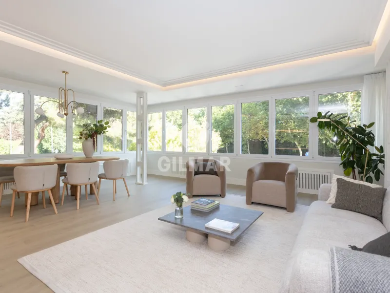 Apartment in Niño Jesús - Madrid