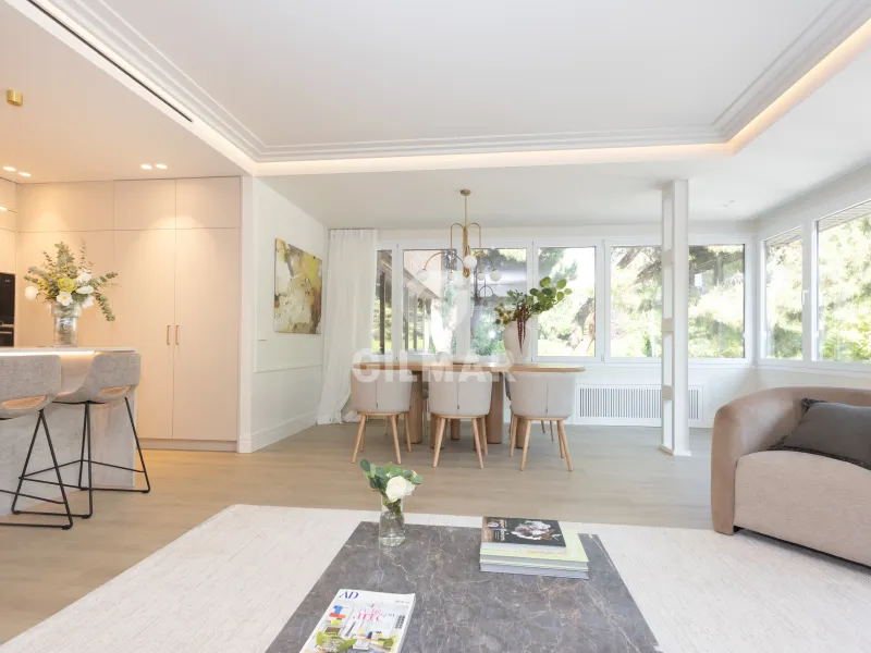 Apartment in Niño Jesús - Madrid