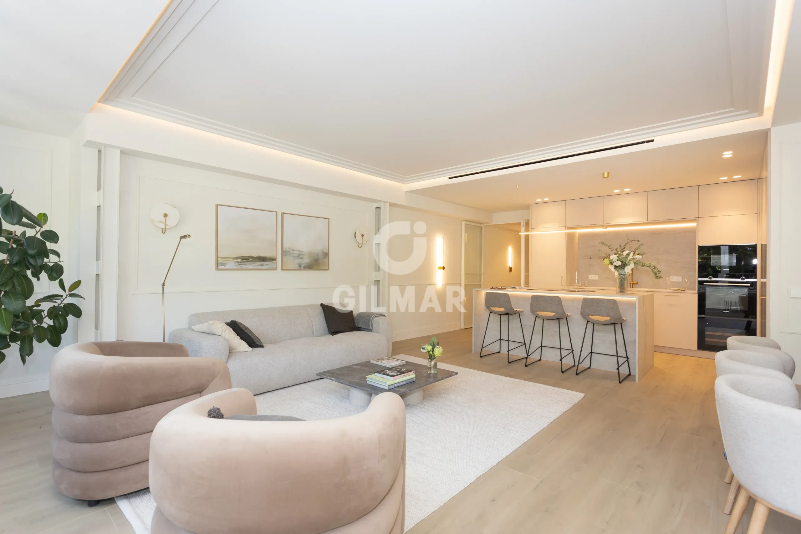 Apartment in Niño Jesús - Madrid