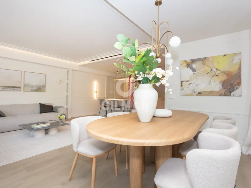 Apartment in Niño Jesús - Madrid