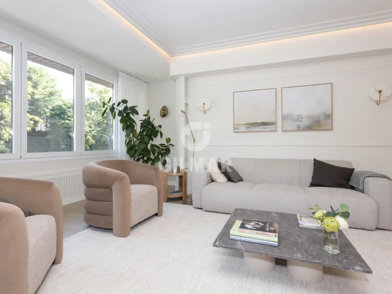 Apartment in Niño Jesús - Madrid