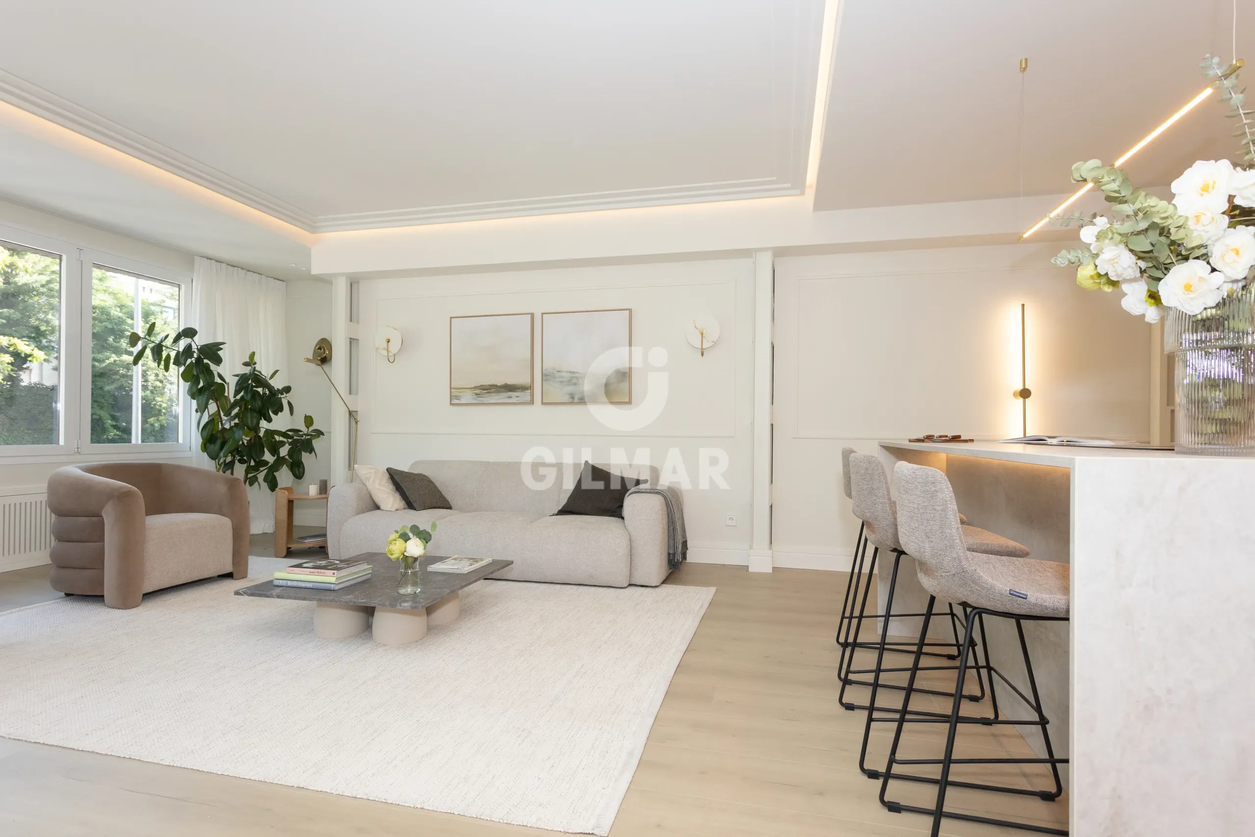 Apartment in Niño Jesús - Madrid