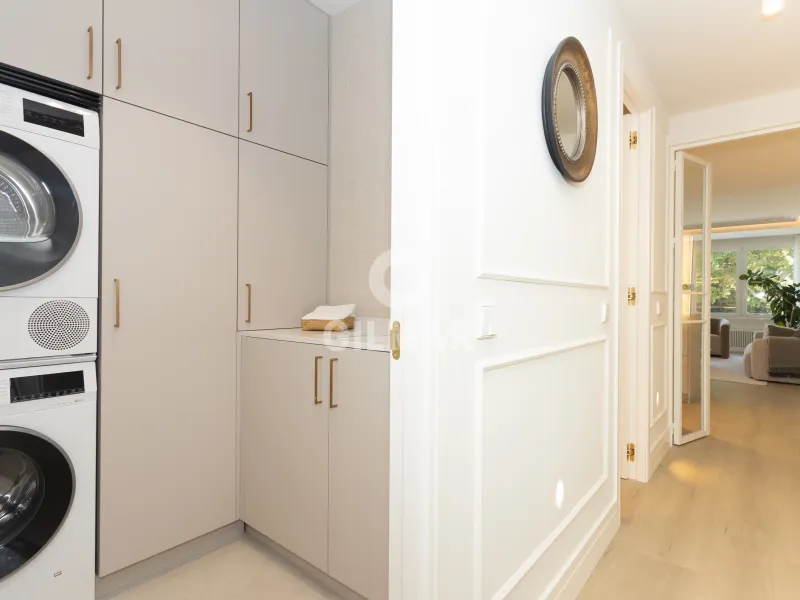 Apartment in Niño Jesús - Madrid