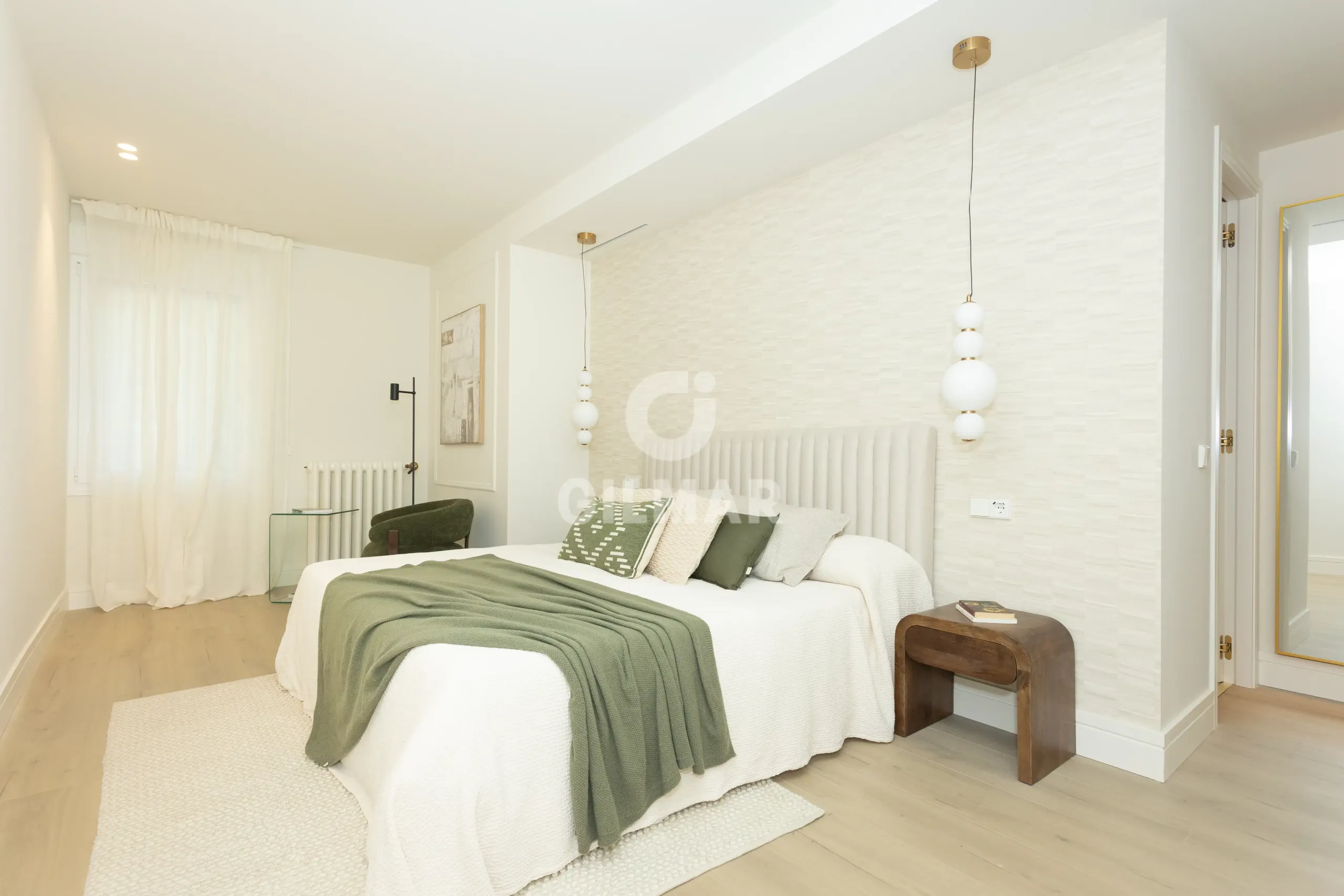 Apartment in Niño Jesús - Madrid