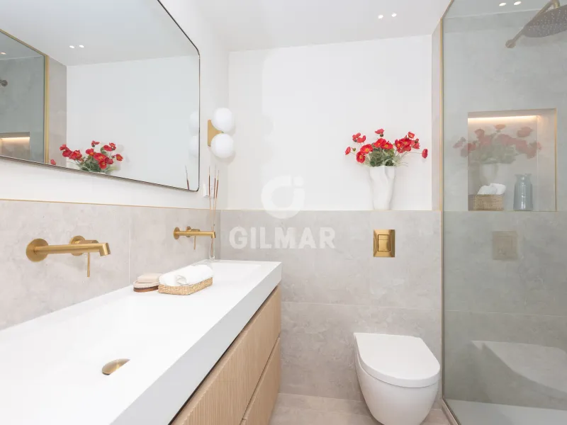 Apartment in Niño Jesús - Madrid