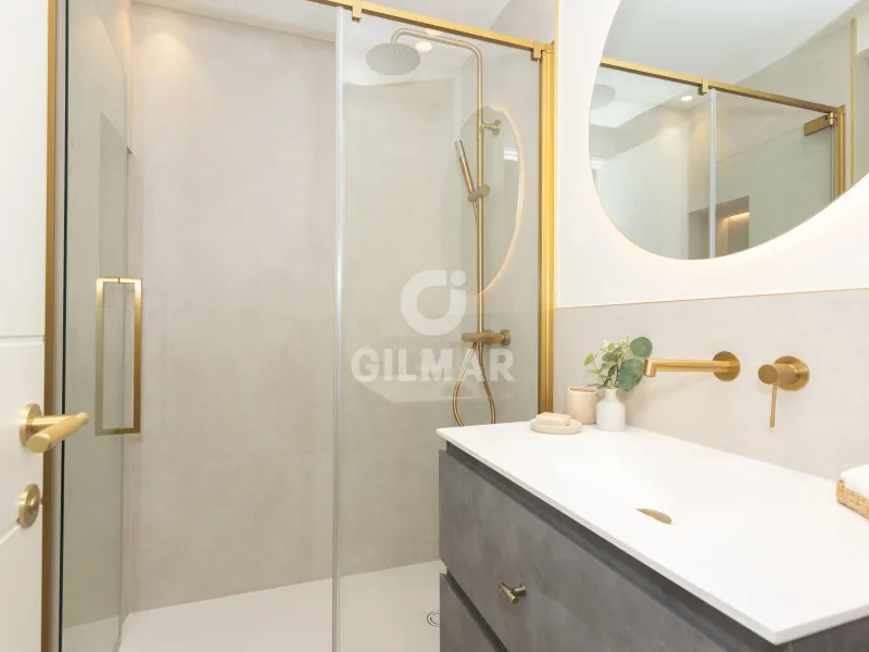 Apartment in Niño Jesús - Madrid