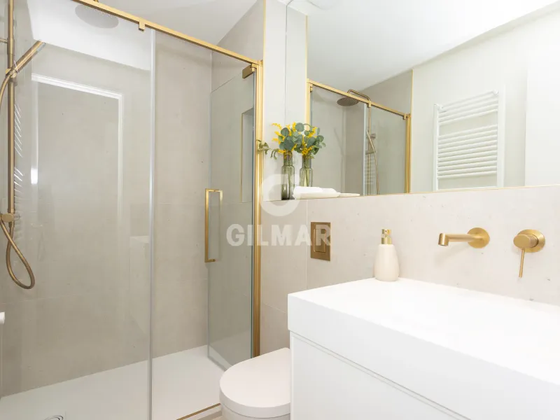 Apartment in Niño Jesús - Madrid