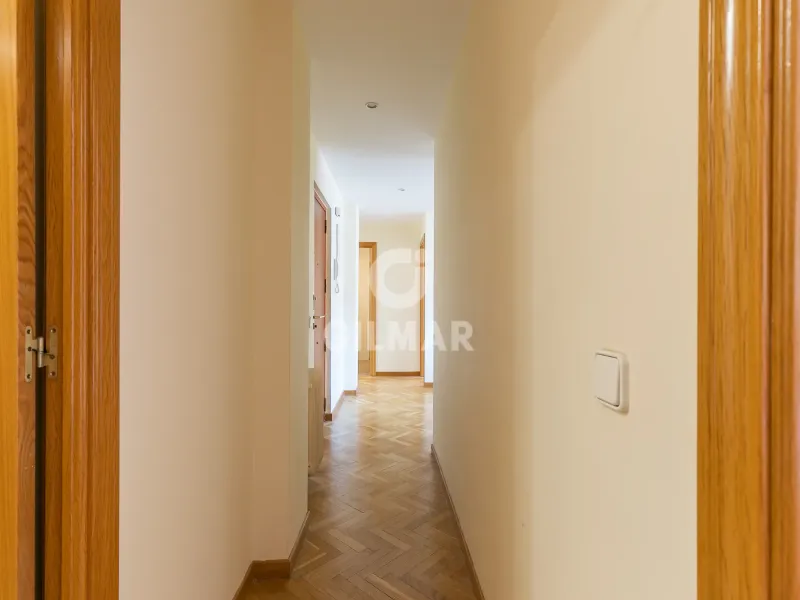 Apartment in Cuatro Caminos - Madrid