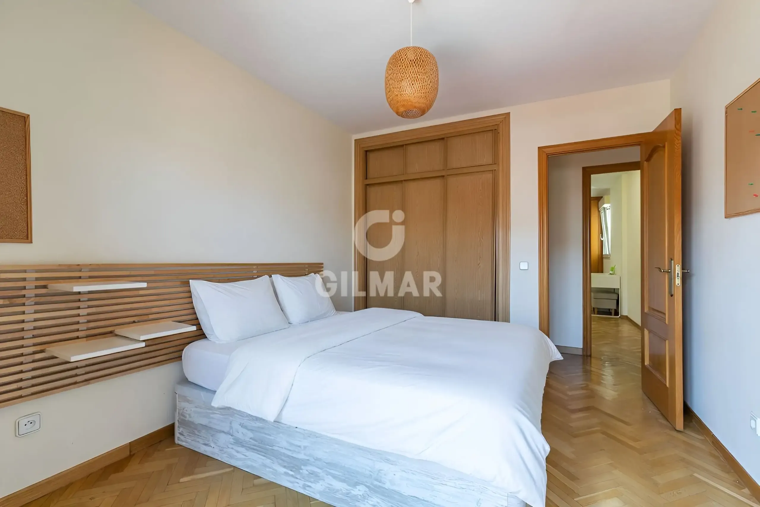 Apartment in Cuatro Caminos - Madrid