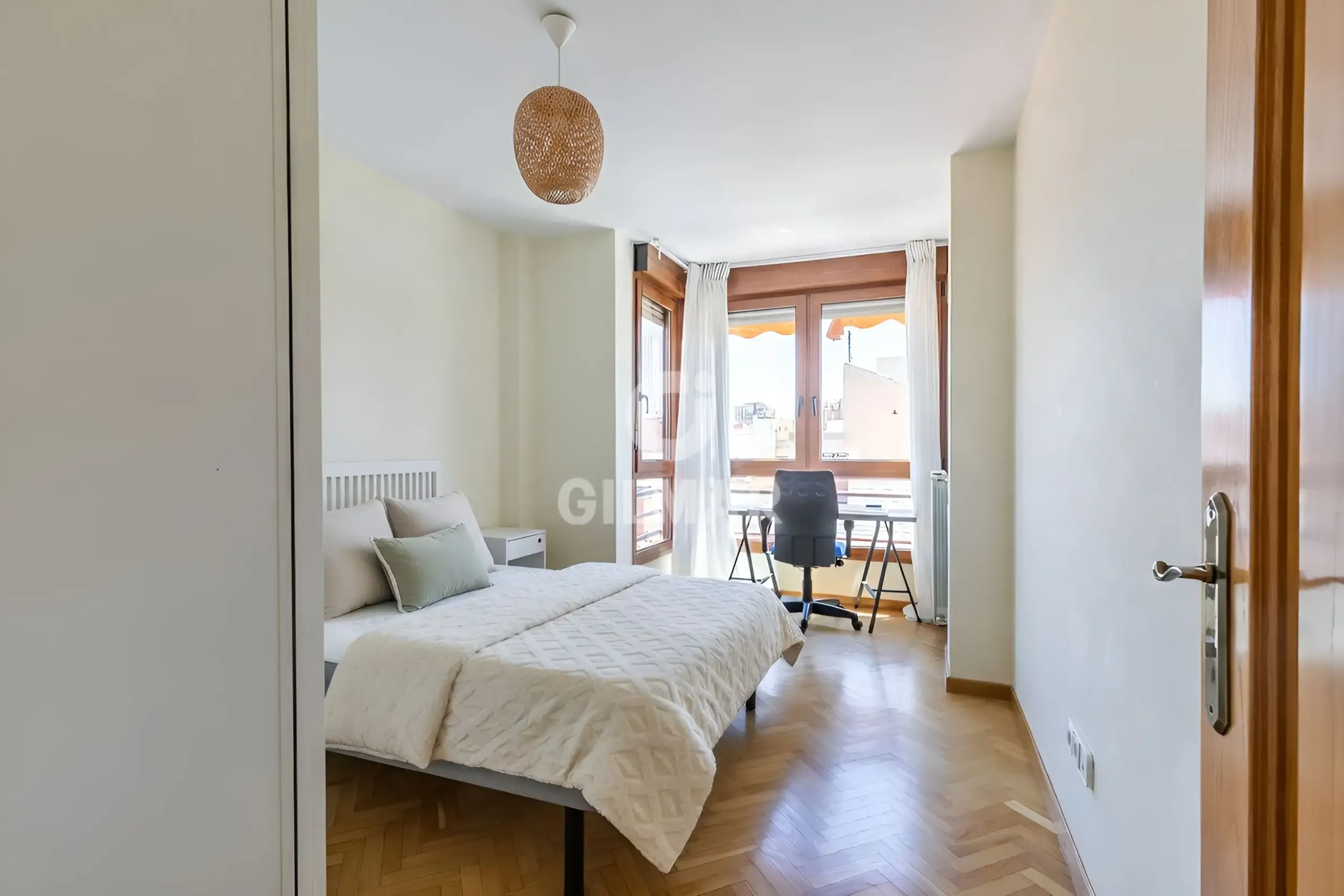 Apartment in Cuatro Caminos - Madrid