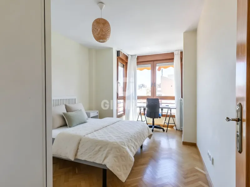 Apartment in Cuatro Caminos - Madrid