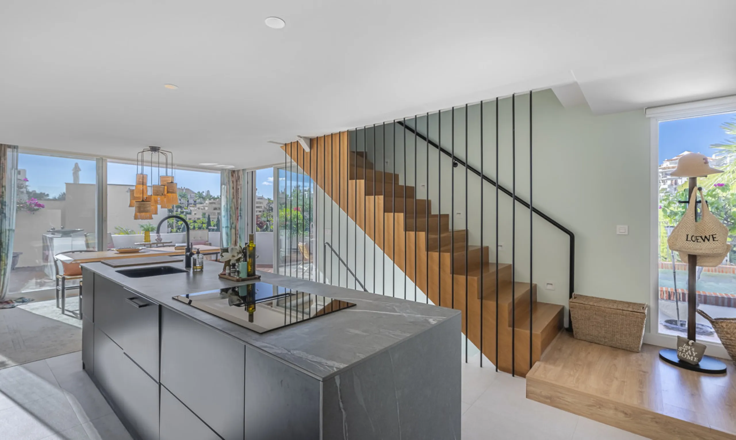Situated in the sought-after urbanisation of Arco Iris in Altos de Puente Romano, this exceptional townhouse offers a rare opportunity to own one of the most spacious homes within the community. Set in the heart of Marbella's Golden Mile, just a short wal