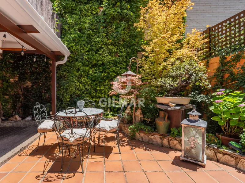 Villa in Apostol Santiago - Madrid