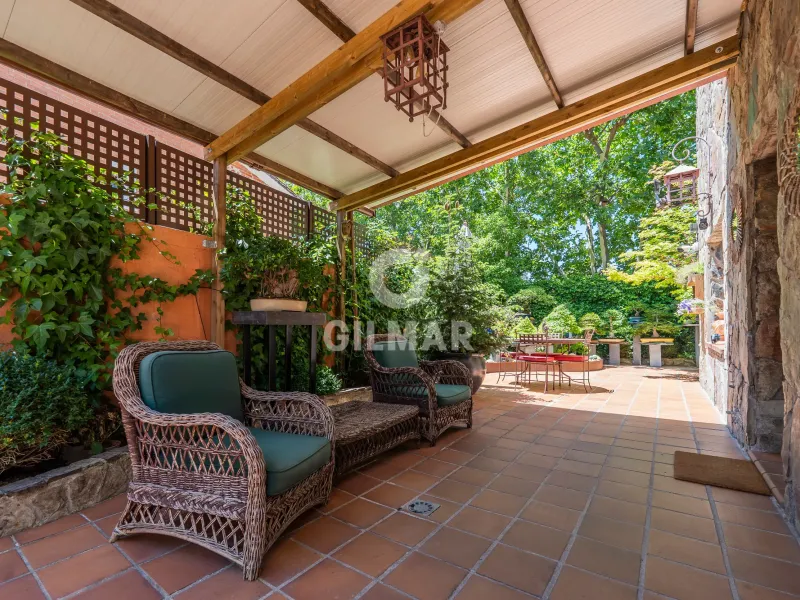 Villa in Apostol Santiago - Madrid
