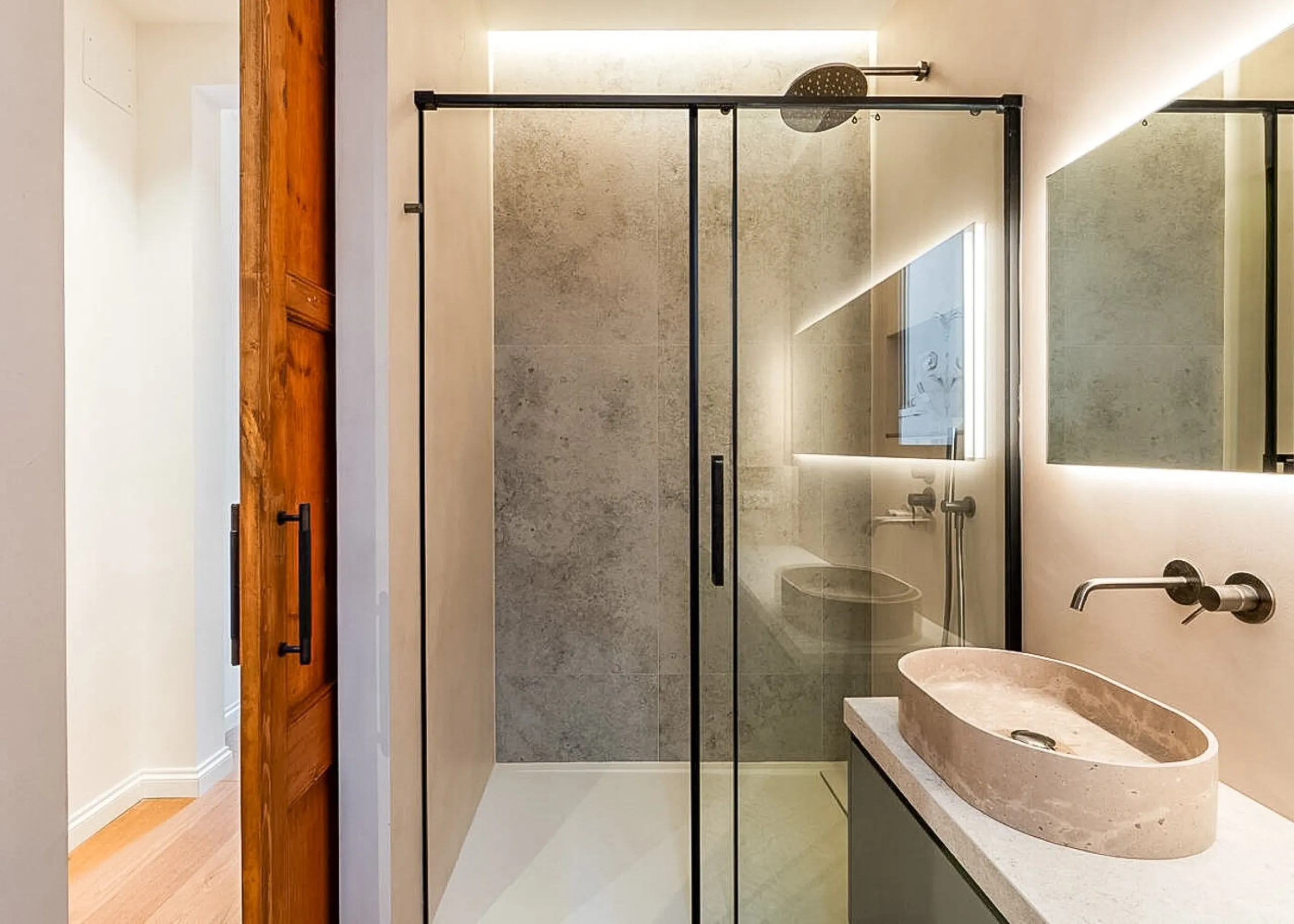 Renovated 3-Bedroom Apartment in Eixample, Barcelona