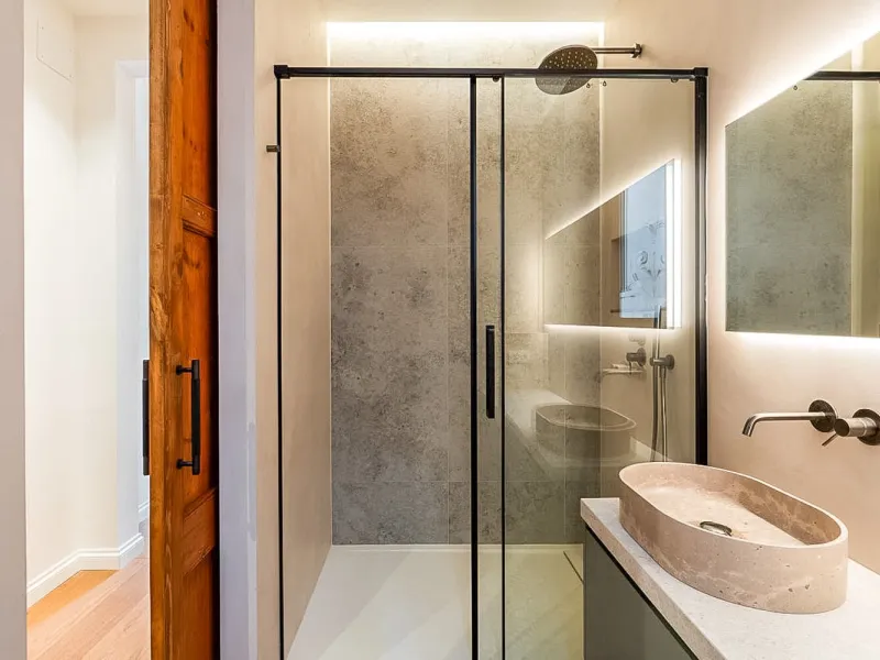 Renovated 3-Bedroom Apartment in Eixample, Barcelona