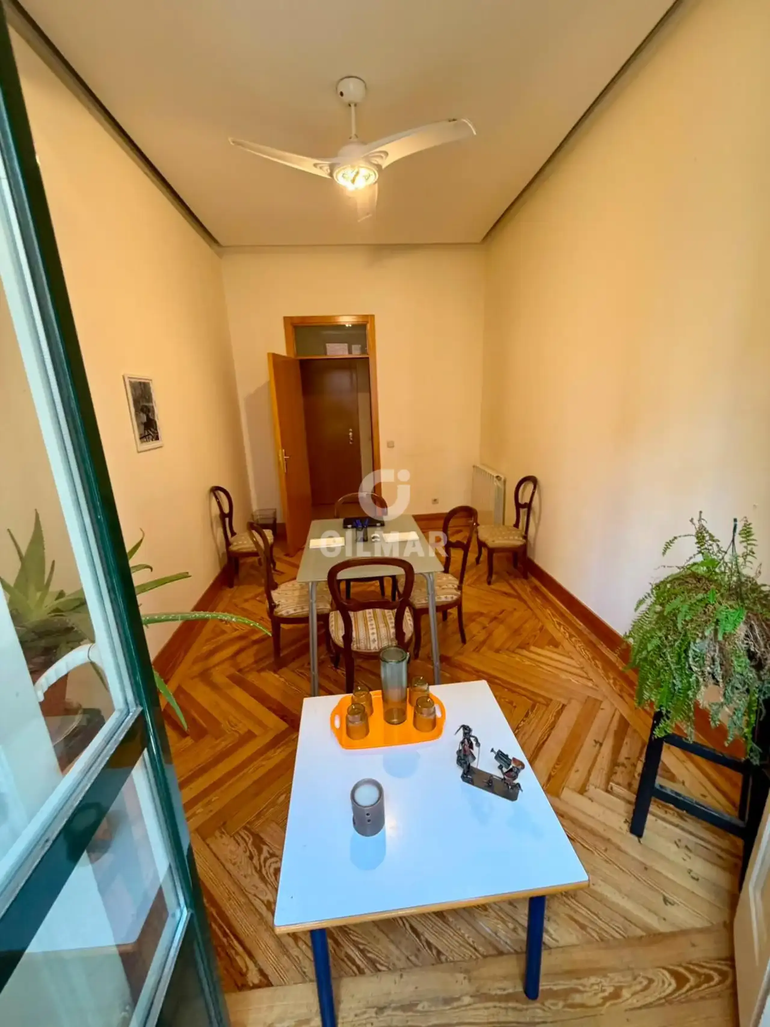 Apartment in Cortes - Madrid