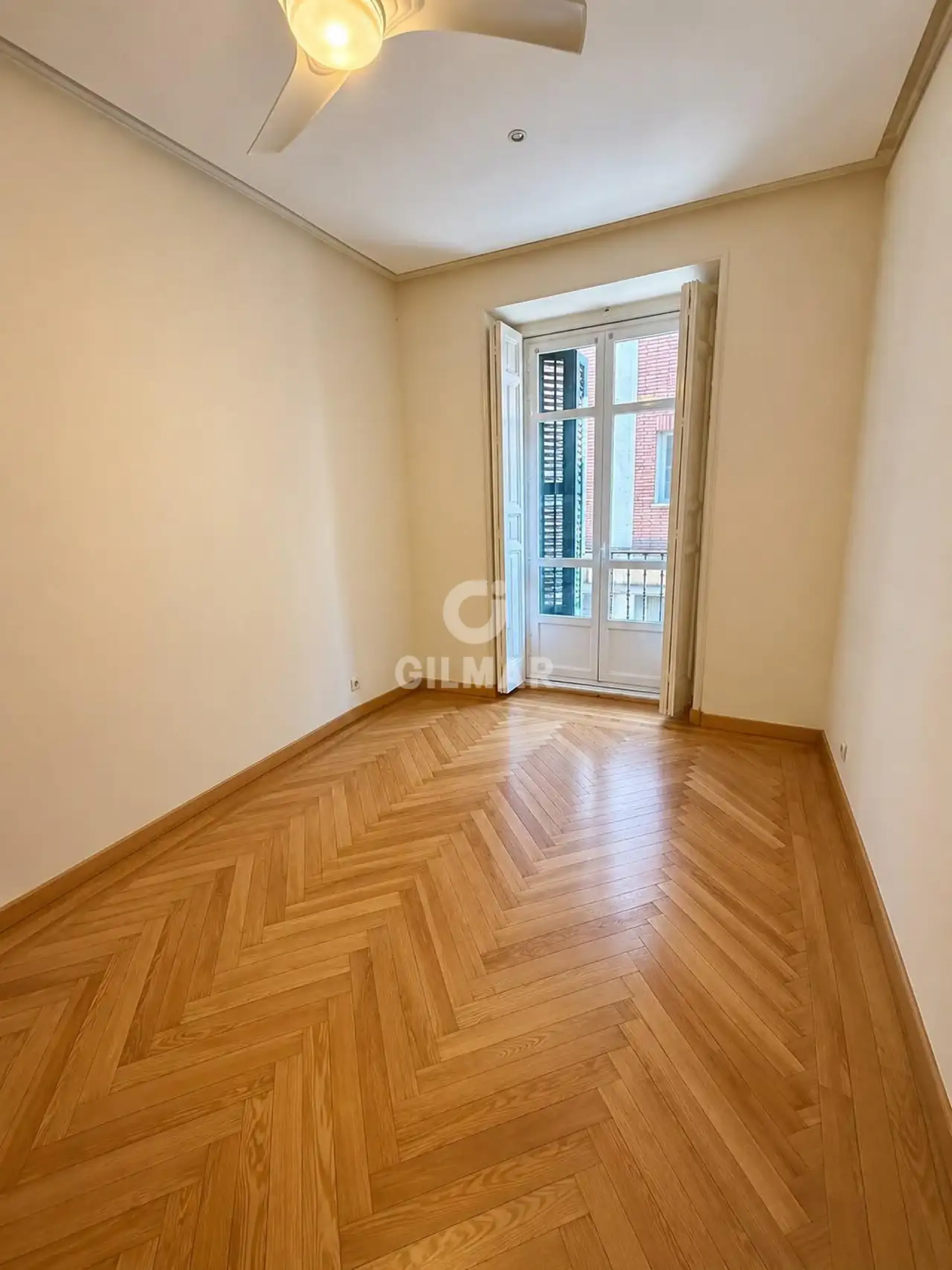 Apartment in Cortes - Madrid