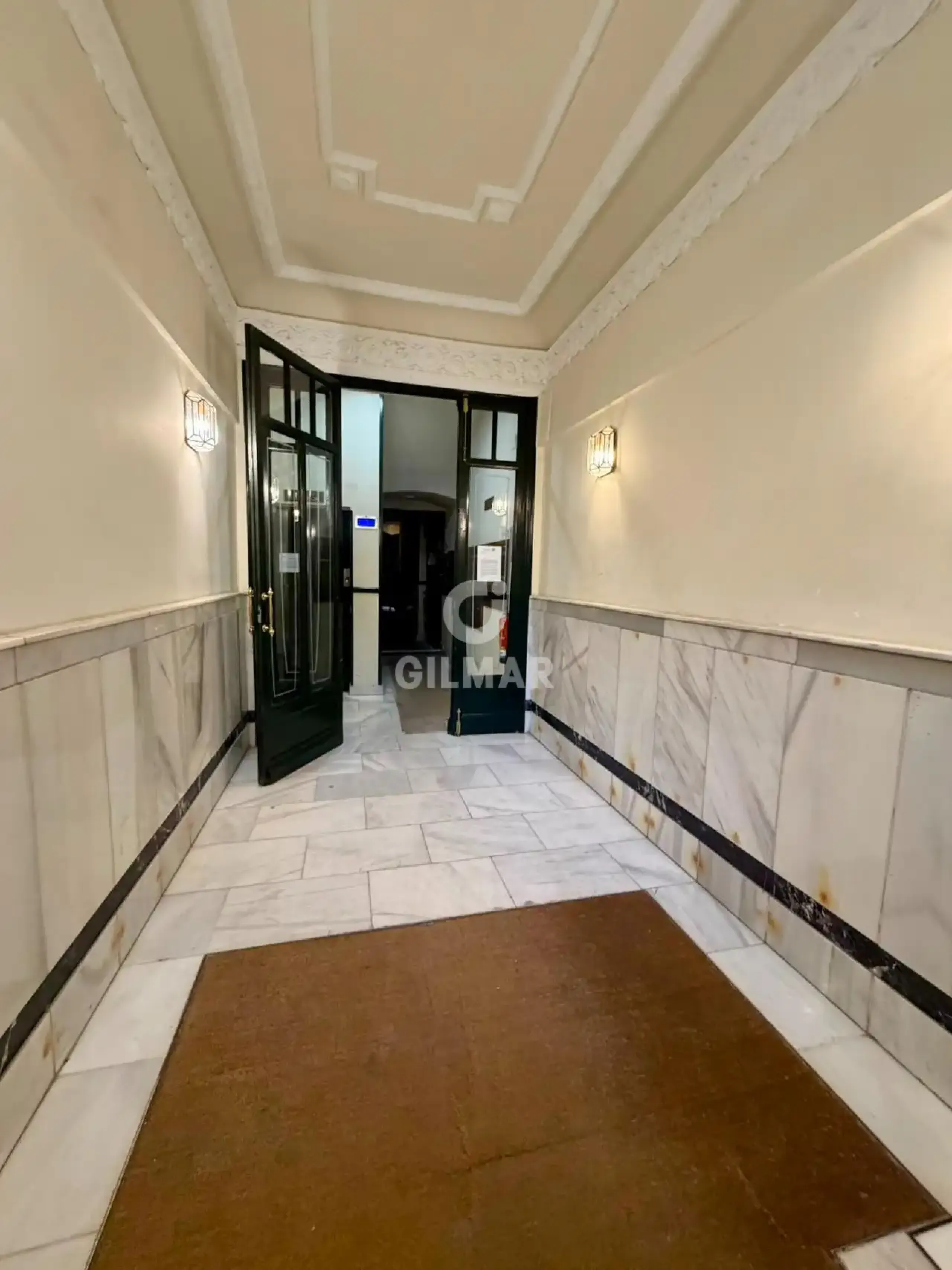 Apartment in Cortes - Madrid