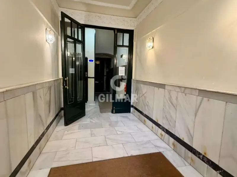 Apartment in Cortes - Madrid
