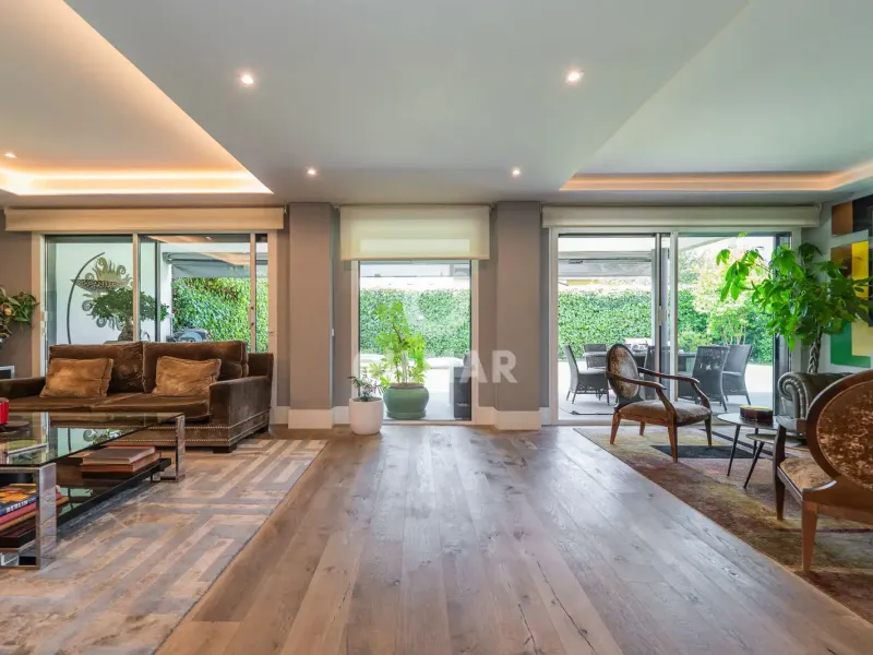 Semi-detached house in La Moraleja - Madrid