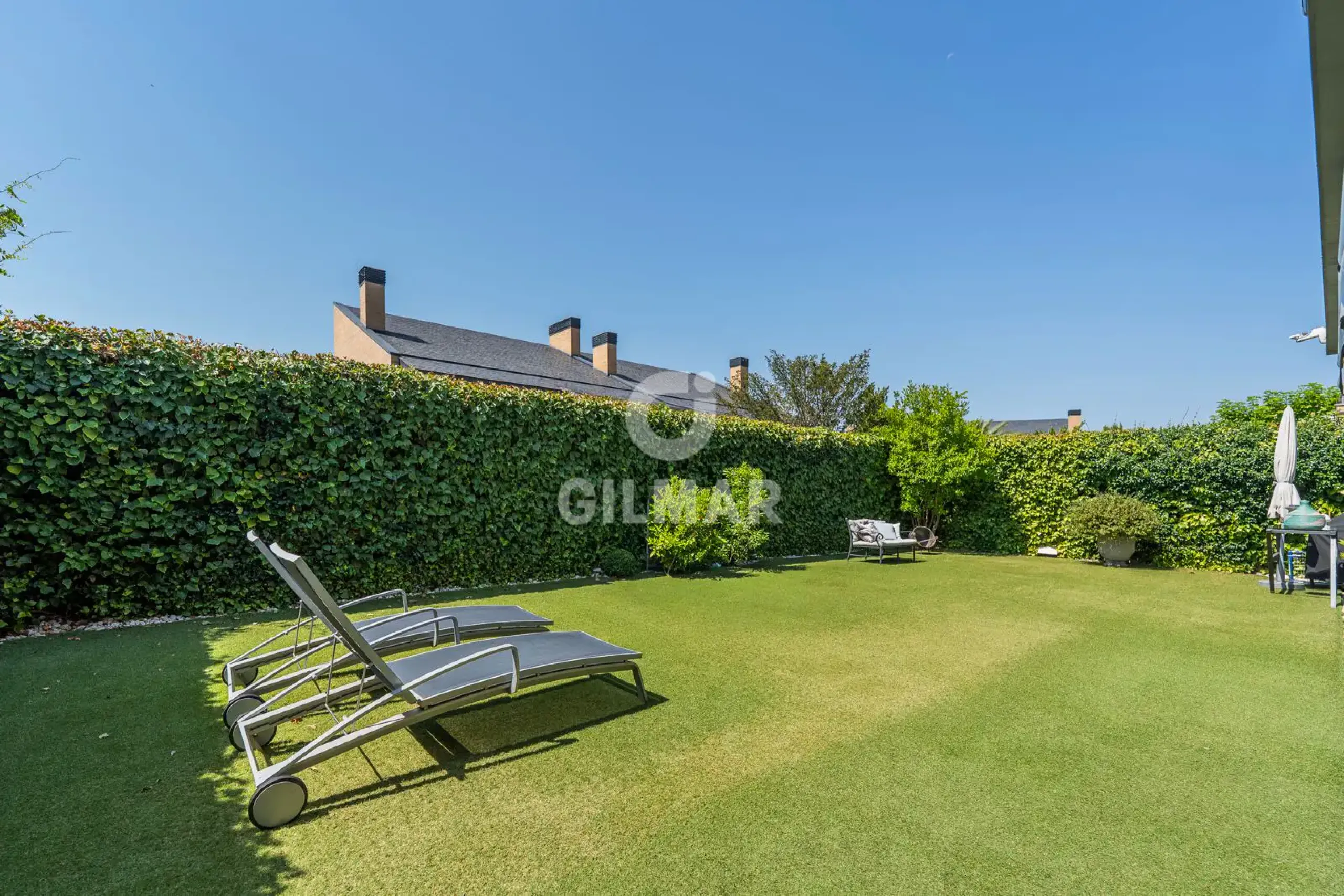 Semi-detached house in La Moraleja - Madrid