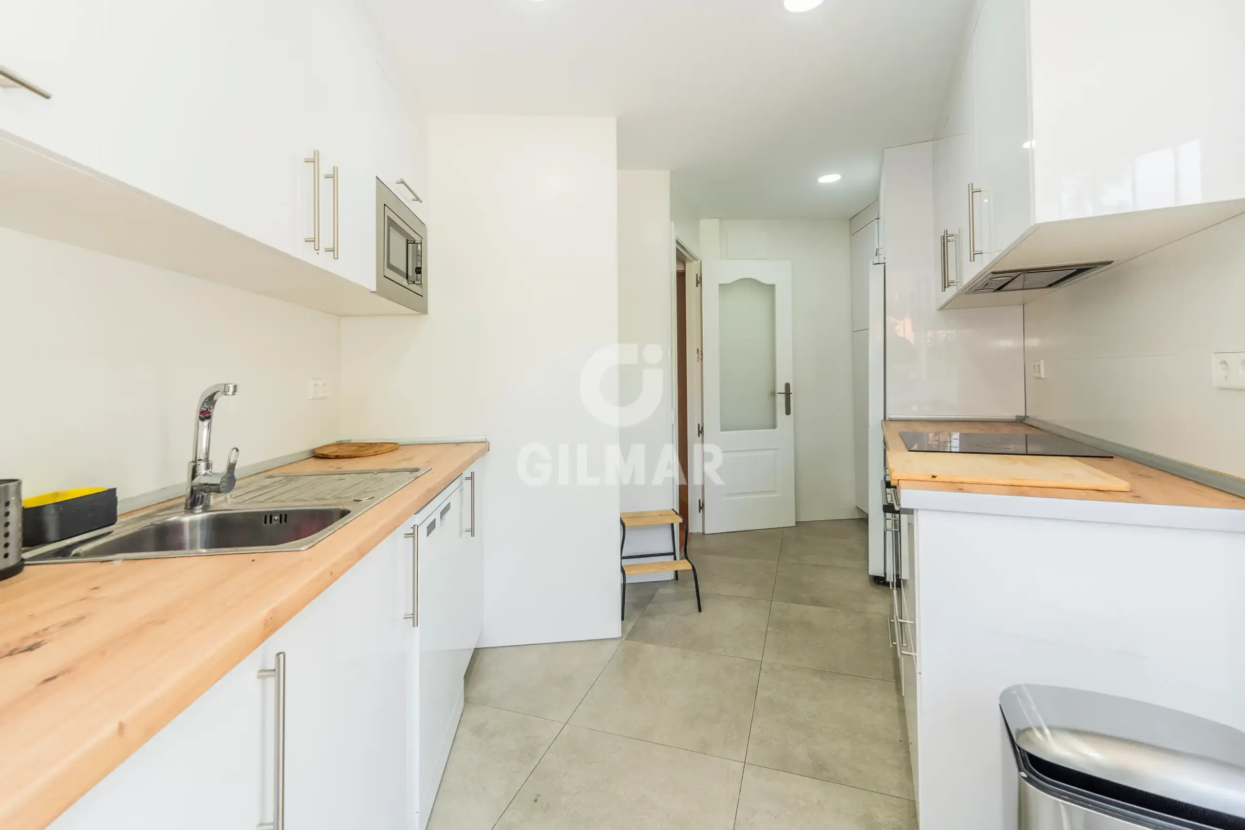 Semi-detached house in Arturo Soria - Madrid