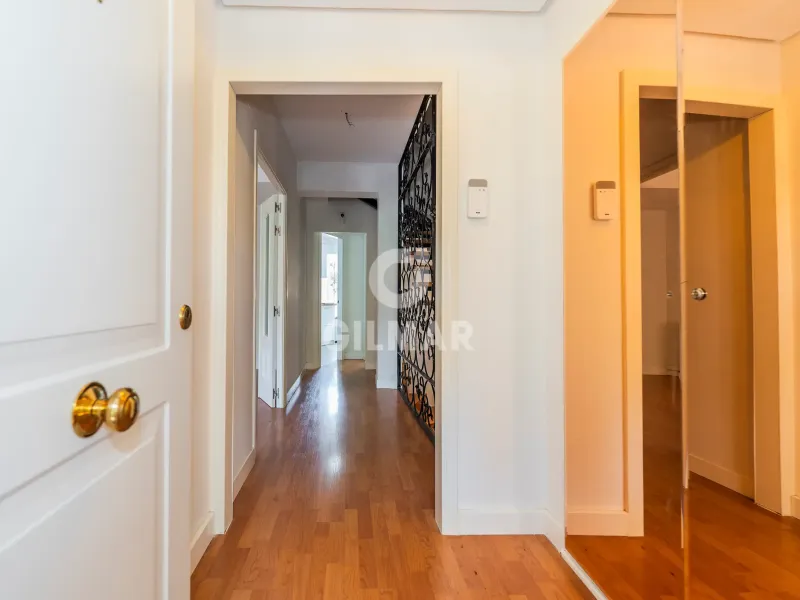 Semi-detached house in Arturo Soria - Madrid