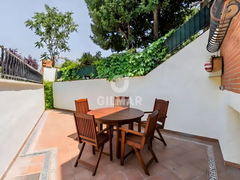 Semi-detached house in Arturo Soria - Madrid