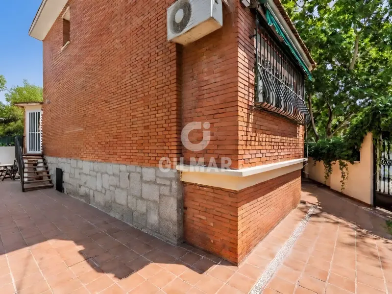 Semi-detached house in Arturo Soria - Madrid