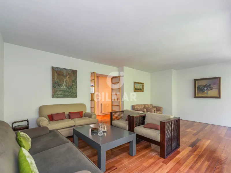 Apartment in Nueva España - Madrid