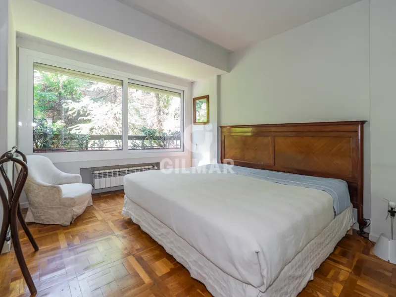 Apartment in Nueva España - Madrid