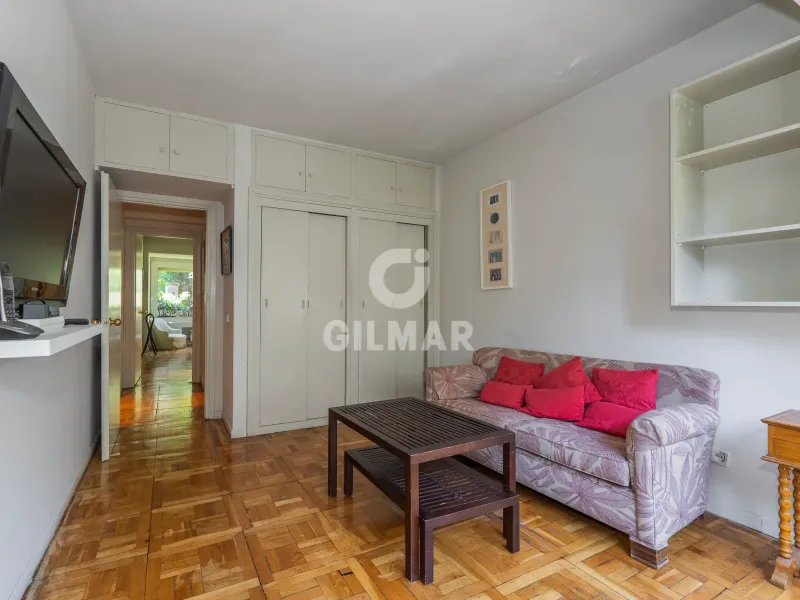 Apartment in Nueva España - Madrid