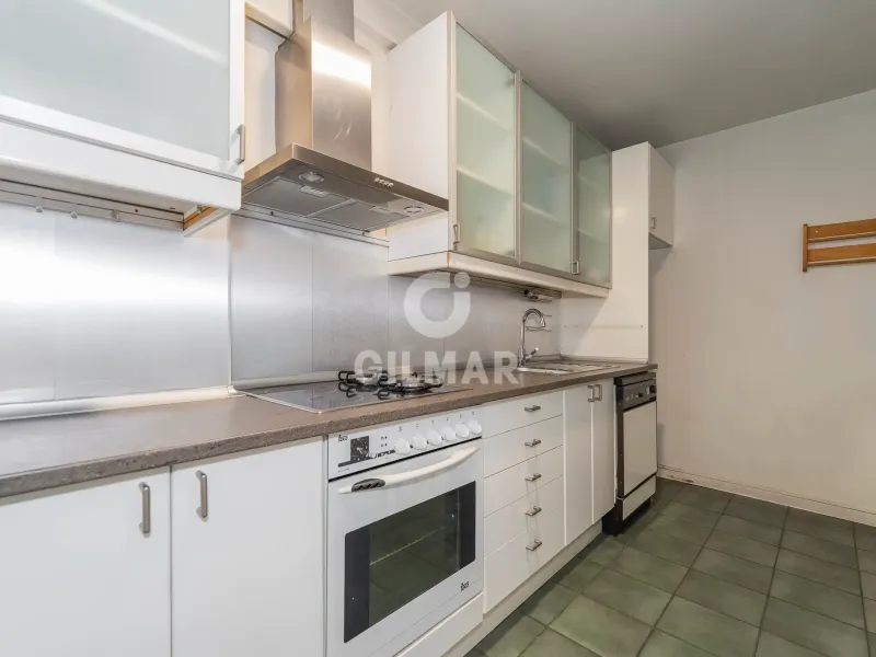 Apartment in Nueva España - Madrid