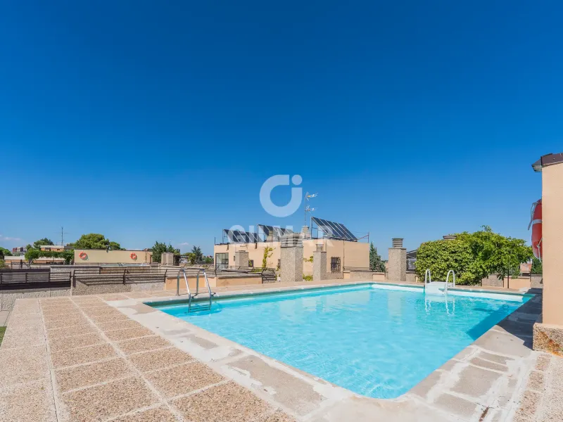 Apartment in Nueva España - Madrid