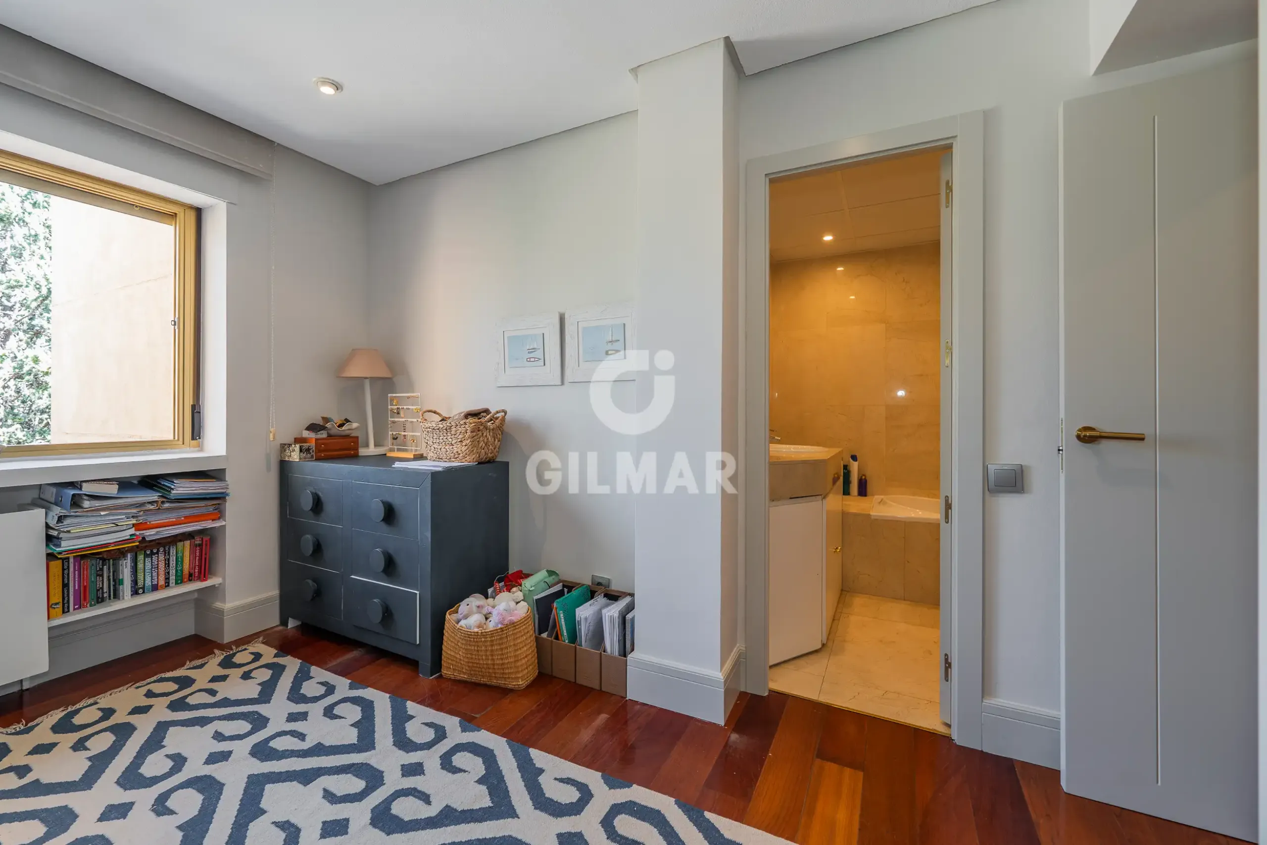 Apartment in Nueva España - Madrid