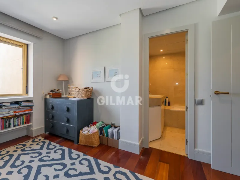 Apartment in Nueva España - Madrid
