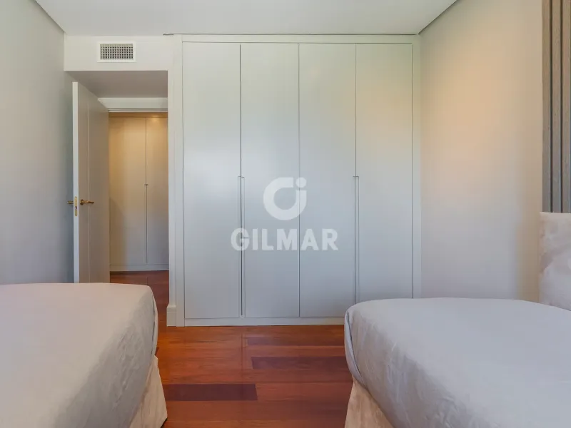 Apartment in Nueva España - Madrid