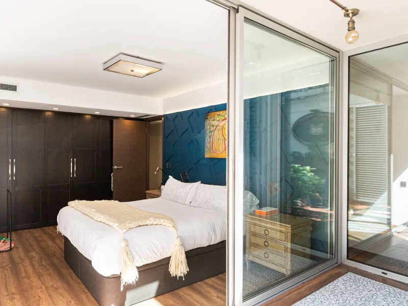 Modern Apartment with Terrace in Eixample Esquerra, Barcelona