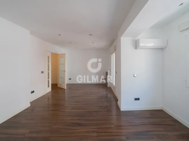 Apartment in Trafalgar - Madrid