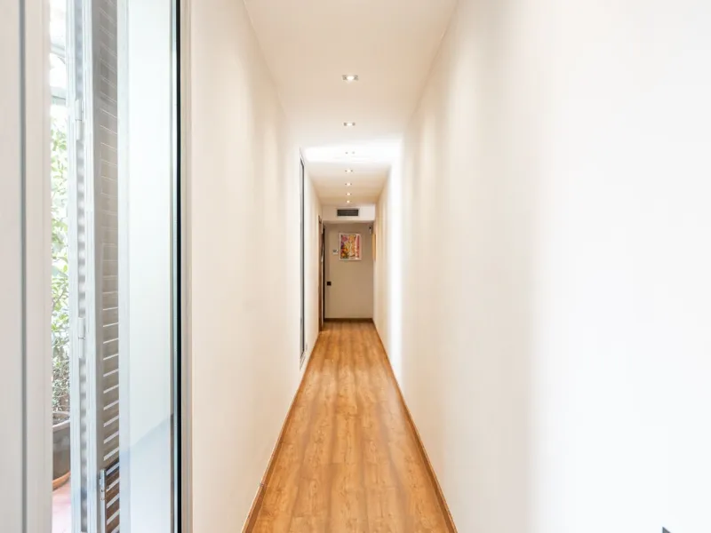 Modern Apartment with Terrace in Eixample Esquerra, Barcelona