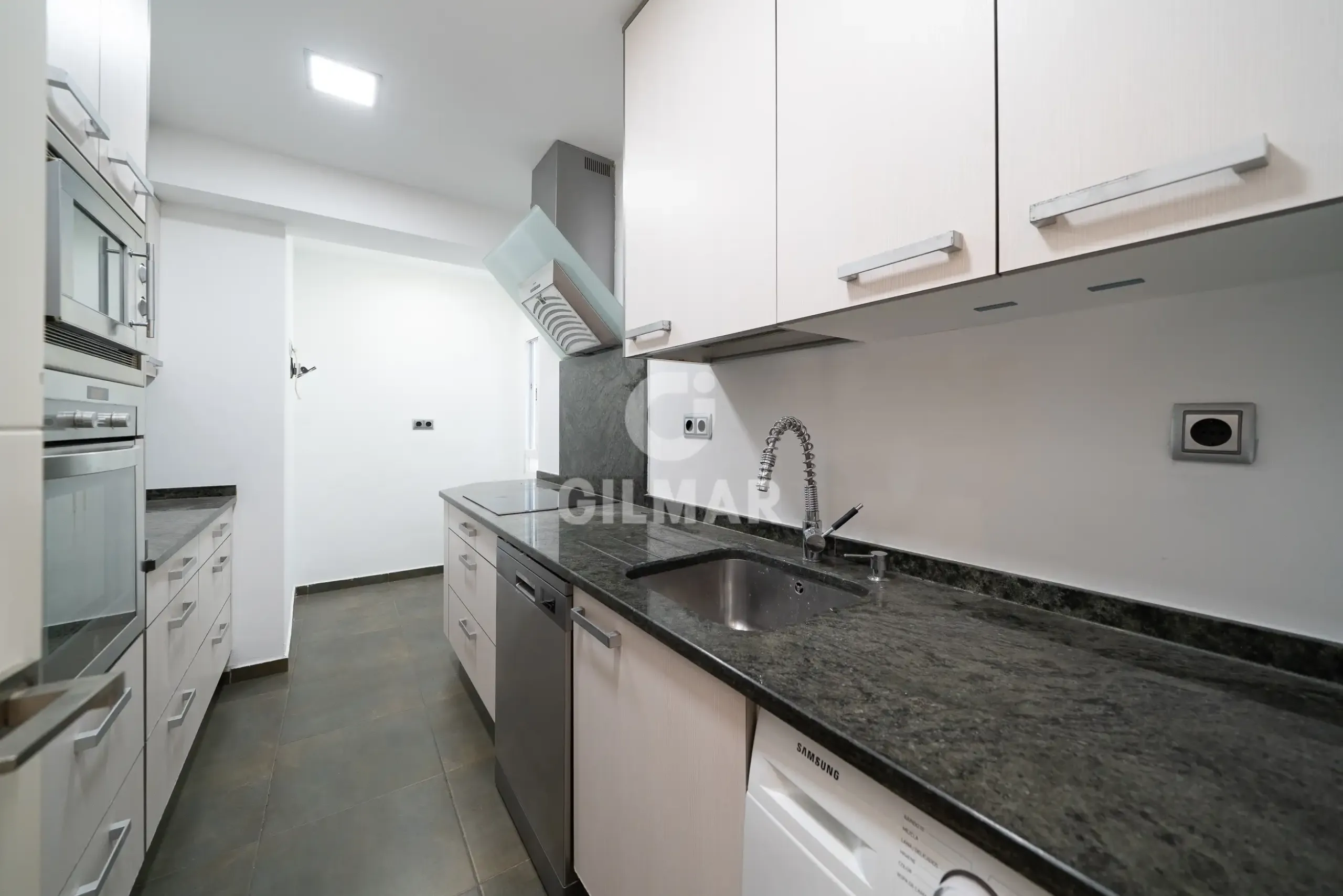 Apartment in Trafalgar - Madrid